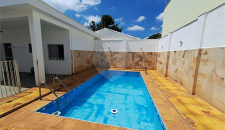 Casa à venda com 3 quartos, sendo 1 suíte,  em Vila Prado, São Carlos, SP