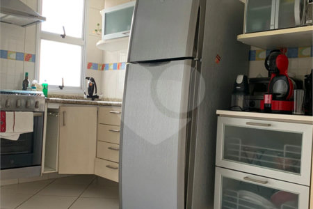 Casa à venda com 3 quartos, sendo 2 suítes,  no condomínio Residencial Jardins, São Bernardo do Campo - SP