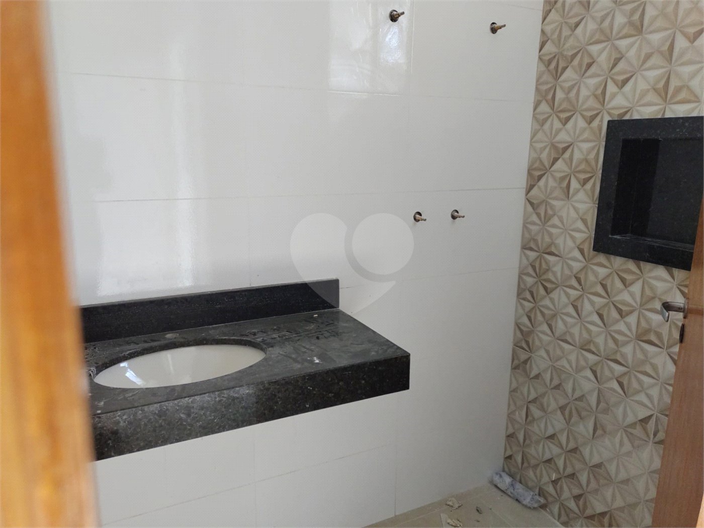 Sobrado à venda com 3 quartos, sendo 1 suíte,  em Campo Grande, São Paulo, SP