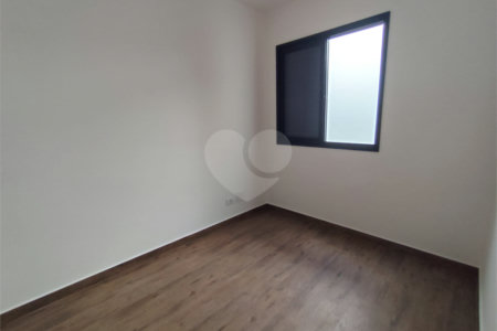 Sobrado à venda com 3 quartos, sendo 1 suíte, em Santa Teresinha, São Paulo, SP