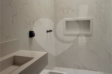 Casa à venda com 3 quartos, sendo 1 suíte, no condomínio Horto Florestal 1, Sorocaba - SP