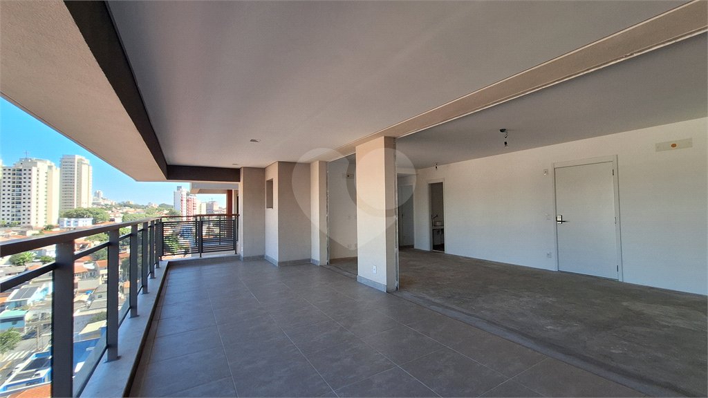 Apartamento à venda com 3 suítes em Vila Romana, São Paulo, SP
