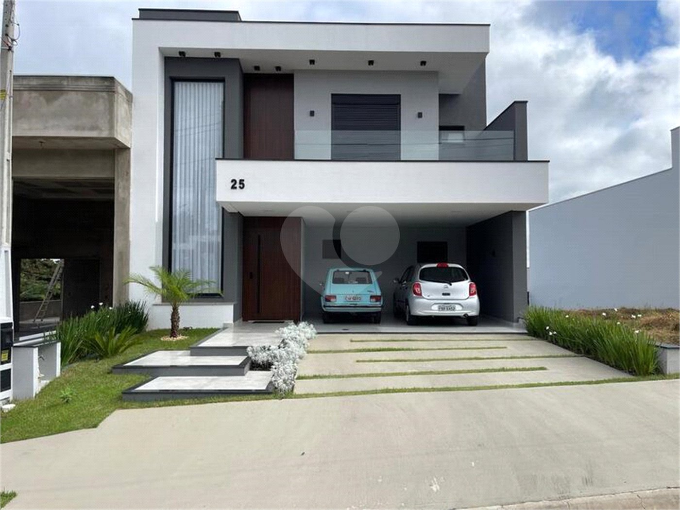 Casa à venda com 3 quartos, sendo 1 suíte,  no condomínio Residencial Mantova, Indaiatuba - SP