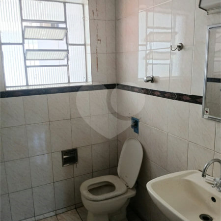 Sobrado à venda com 3 quartos, sendo 1 suíte,  no Centro, Santo André, SP