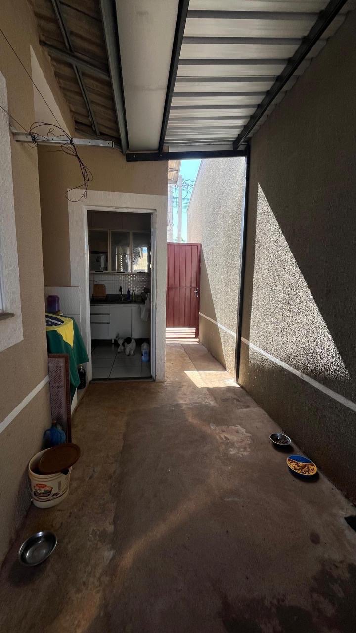 Casa à venda com 3 quartos, sendo 1 suíte,  no condomínio Eco Ville 4, Três Lagoas - MS
