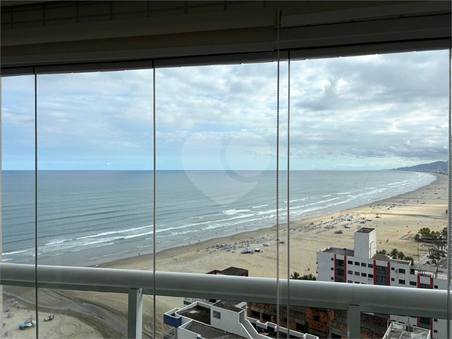 Apartamento à venda com 2 quartos, sendo 1 suíte,  em Boqueirão, Praia Grande, SP