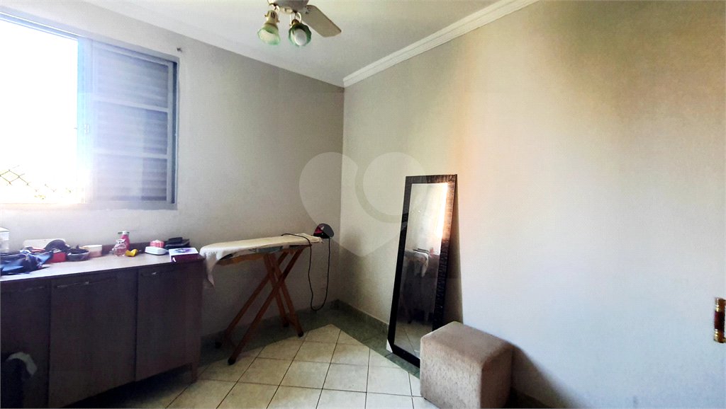 Apartamento à venda com 3 quartos, sendo 1 suíte, em Parque Industrial Lagoinha, Ribeirão Preto, SP