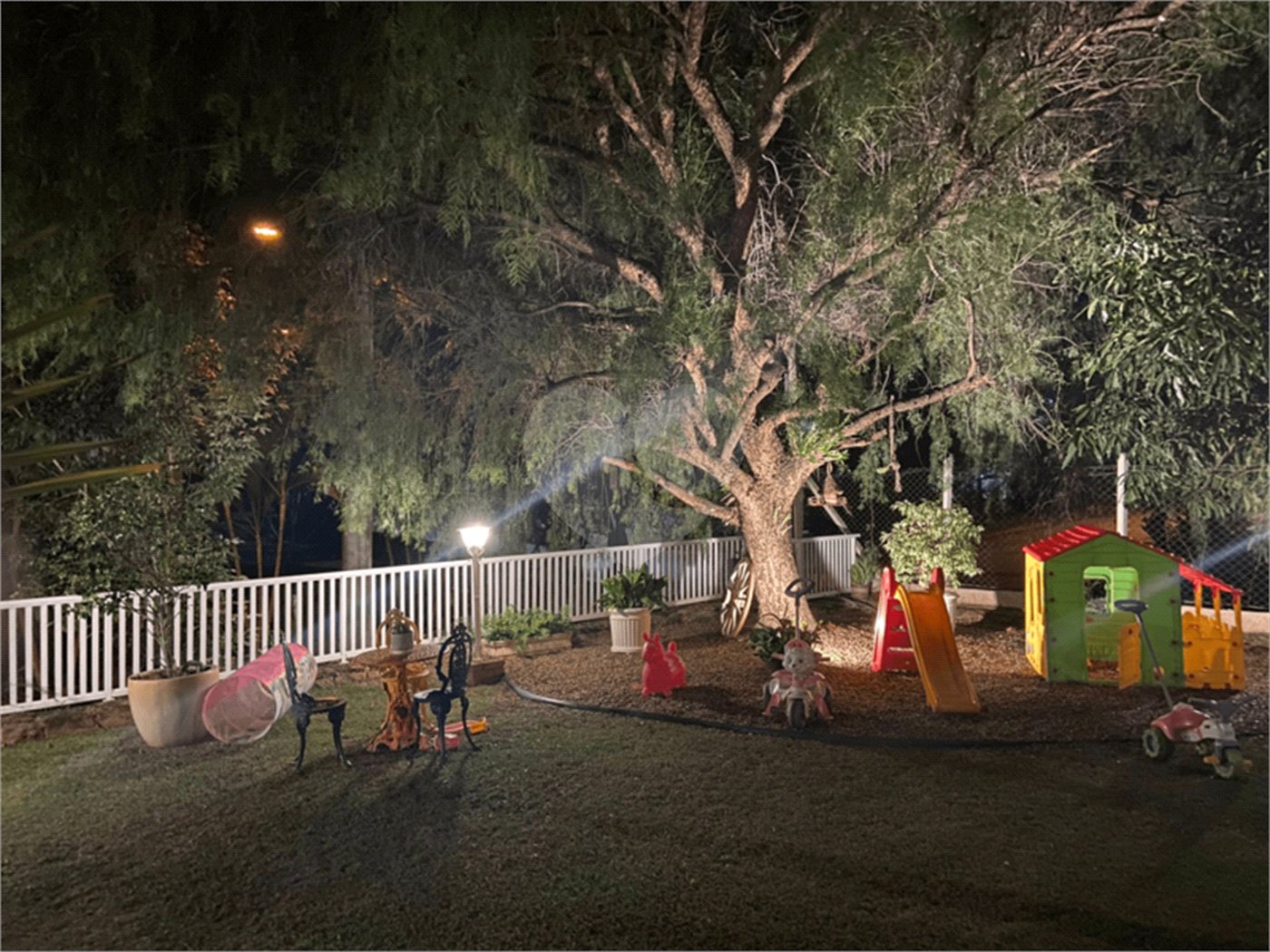 Casa à venda com 4 quartos, sendo 2 suítes, no condomínio Jardim do Ribeirão II, Itupeva - SP