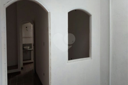 Sobrado à venda com 3 quartos, sendo 2 suítes, em Vila Paulicéia, São Paulo, SP