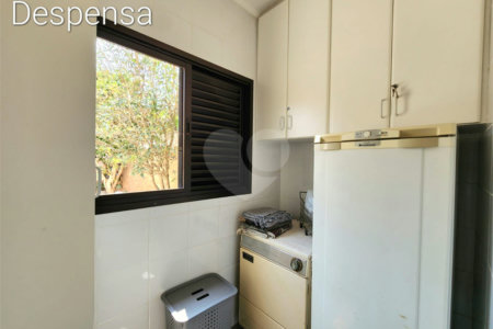 Sobrado à venda com 4 quartos, sendo 2 suítes, em Mirandópolis, São Paulo, SP