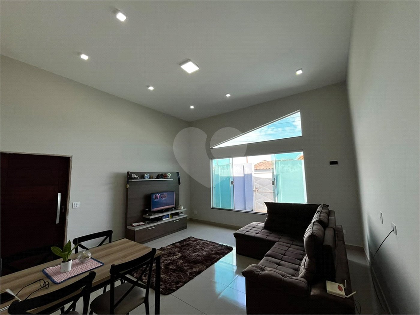 Casa à venda com 3 quartos, sendo 1 suíte, em Jardim Monte Santo, Itapetininga, SP