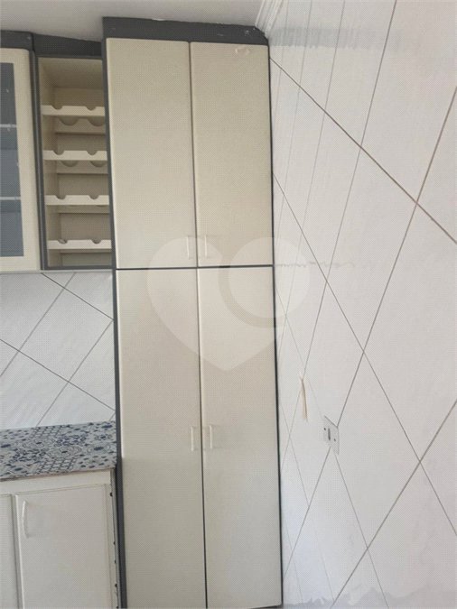 Sobrado à venda com 5 quartos em Bela Vista, Osasco, SP
