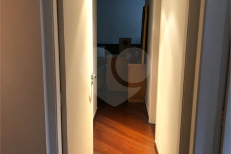Apartamento à venda com 3 quartos, sendo 2 suítes, em Cerqueira César, São Paulo, SP