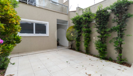 Casa à venda com 3 quartos, sendo 1 suíte,  em Vila Monumento, São Paulo, SP