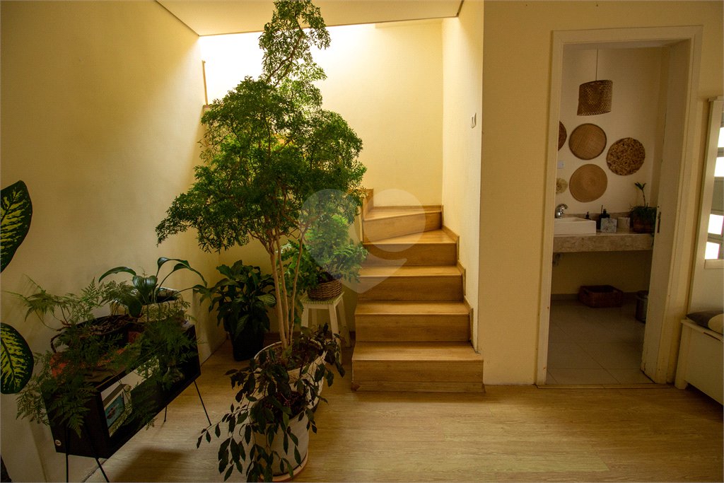 Casa à venda com 4 quartos, sendo 1 suíte, em Santa Luzia, Alumínio, SP