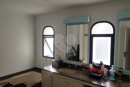Apartamento à venda com 4 suítes em Jardim Marajoara, São Paulo, SP