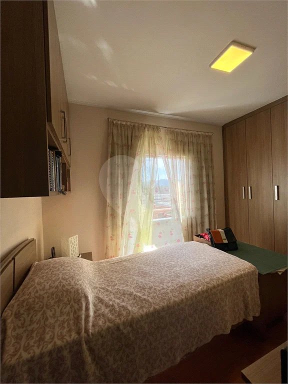 Sobrado à venda com 3 quartos, sendo 1 suíte,  em Vila Mazzei, São Paulo, SP