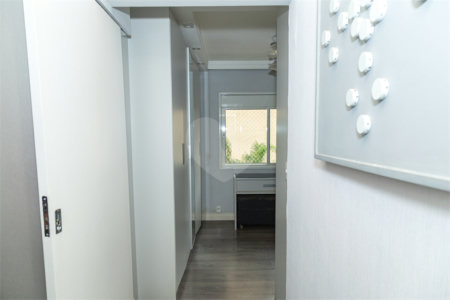 Apartamento à venda com 4 quartos, sendo 2 suítes, em Moema, São Paulo, SP