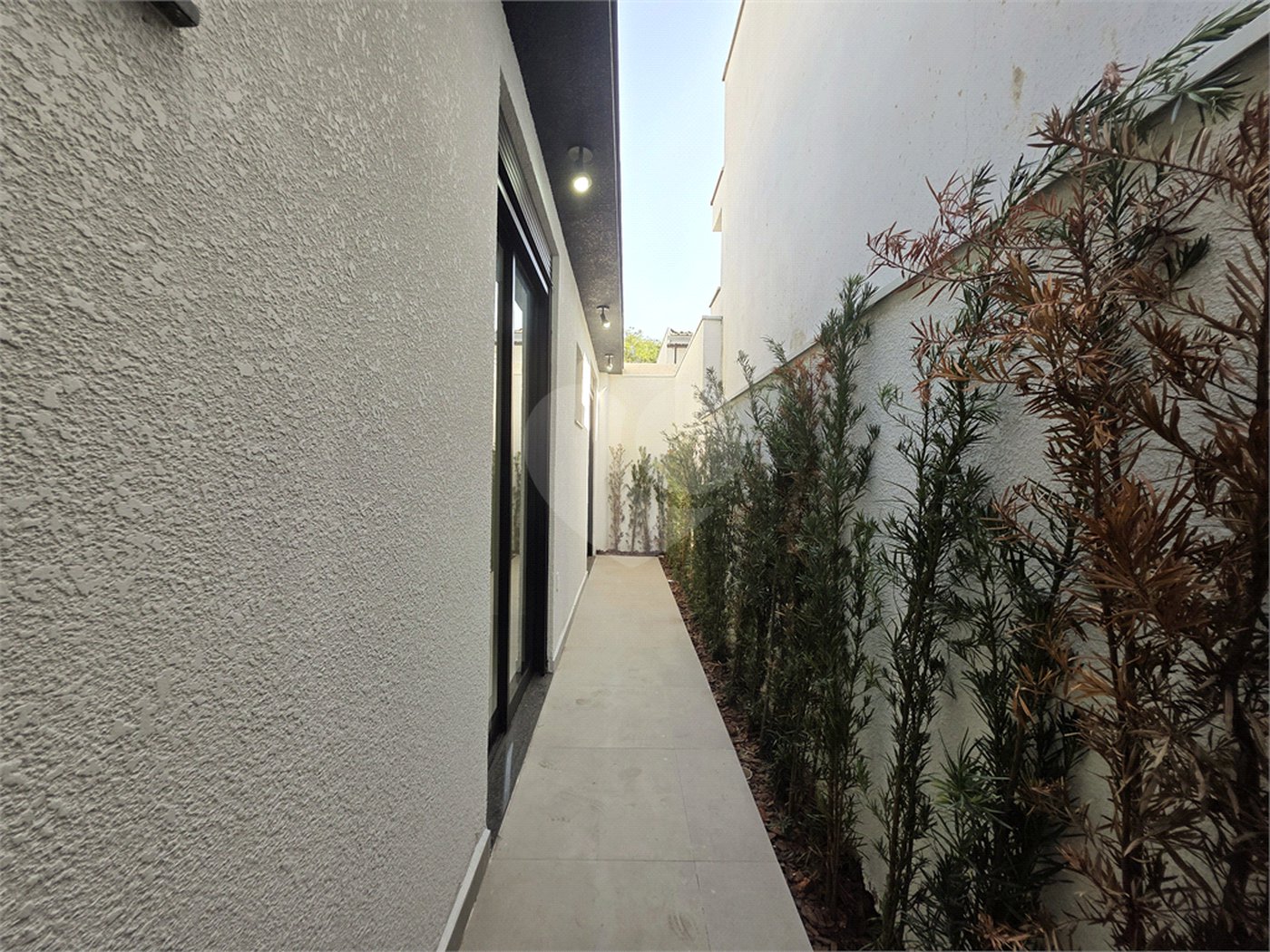 Casa à venda com 3 quartos, sendo 1 suíte, no condomínio Golden Park Residence, Sorocaba - SP