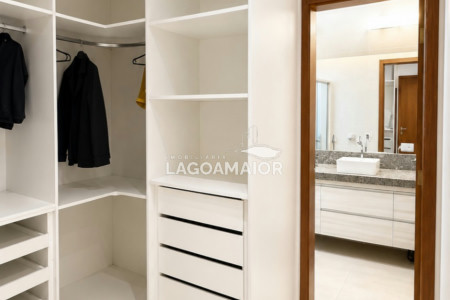 Casa à venda com 3 quartos, sendo 3 suítes, no condomínio Residencial Costa Leste, Três Lagoas - MS