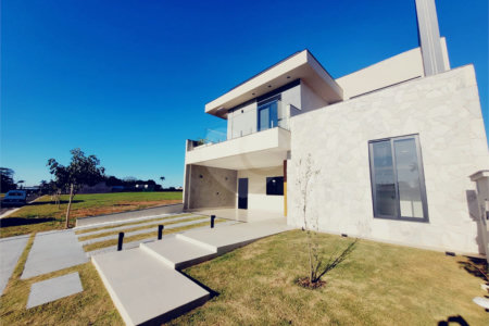 Casa à venda com 4 quartos, sendo 3 suítes, no condomínio Villa Sapezal, Indaiatuba - SP