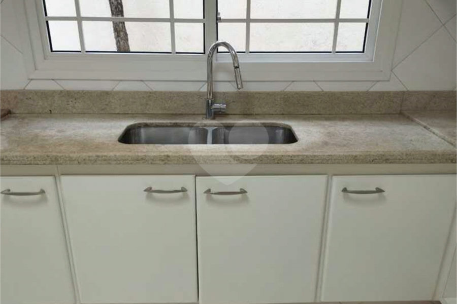 Sobrado à venda com 3 quartos, sendo 1 suíte, em Jardim São Paulo(zona Norte), São Paulo, SP