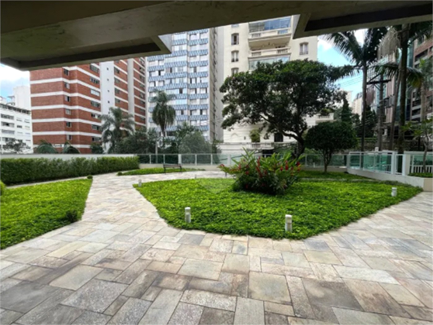 Apartamento à venda com 2 quartos, sendo 1 suíte, em Cerqueira César, São Paulo, SP