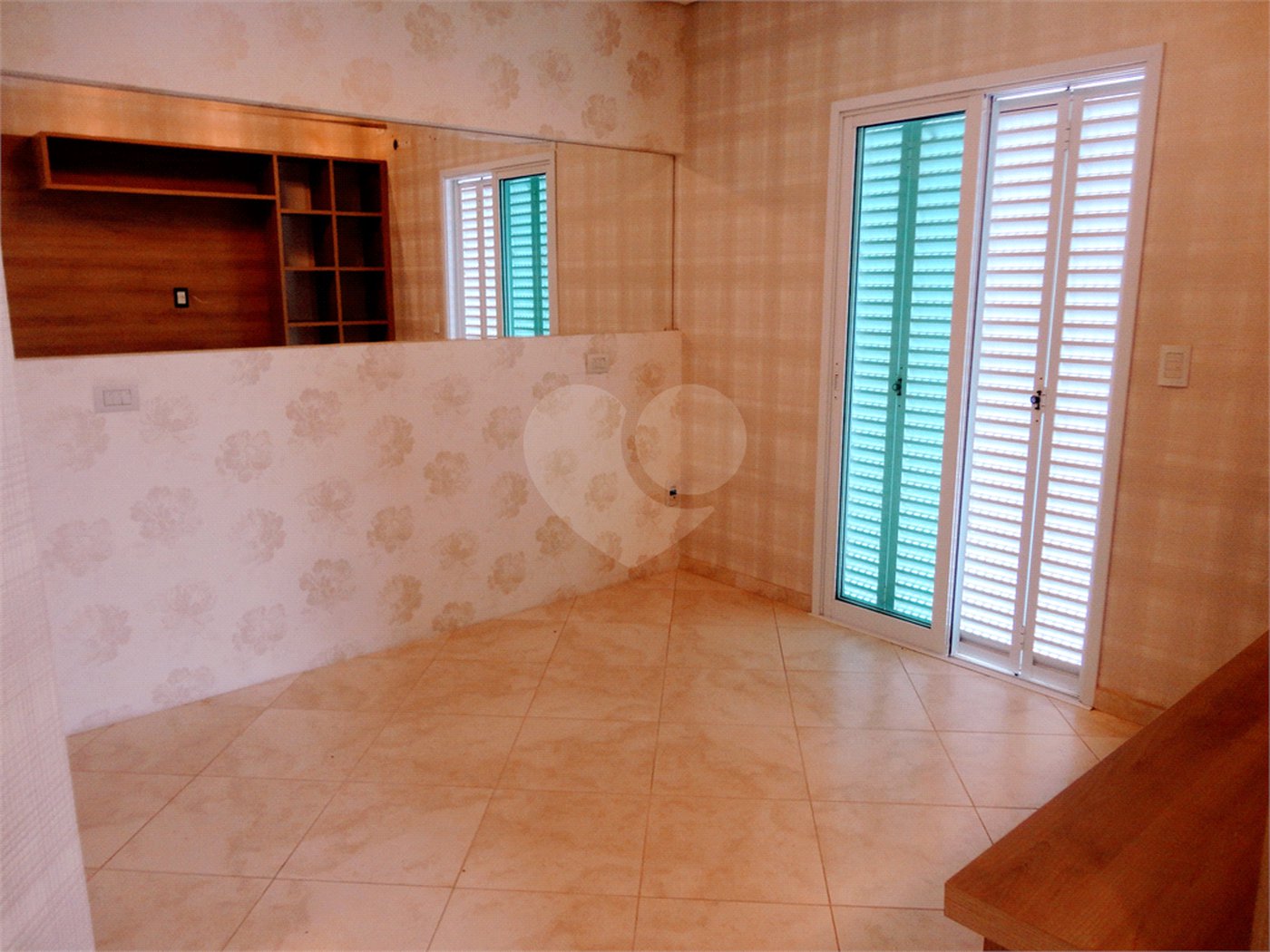 Casa à venda com 3 suítes no condomínio Residencial Jardim América, Vinhedo - SP