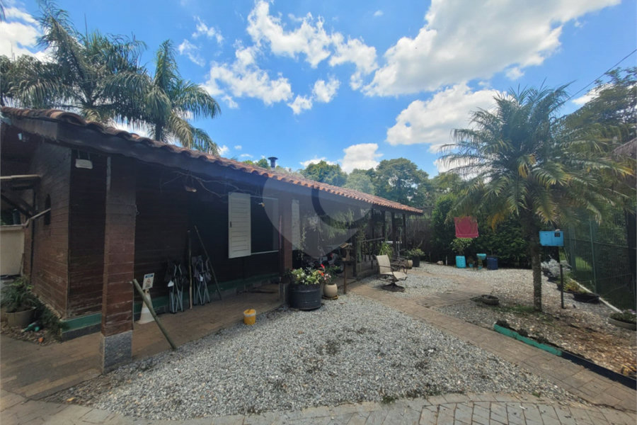 Casa à venda com 2 suítes no condomínio Alpes da Cantareira, Mairiporã - SP