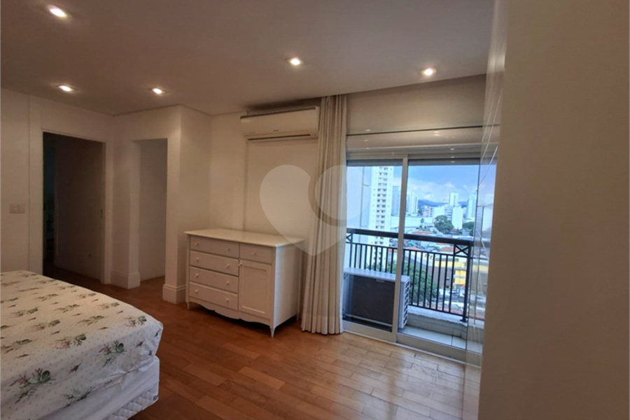 Apartamento à venda com 4 quartos, sendo 3 suítes, em Santana, São Paulo, SP