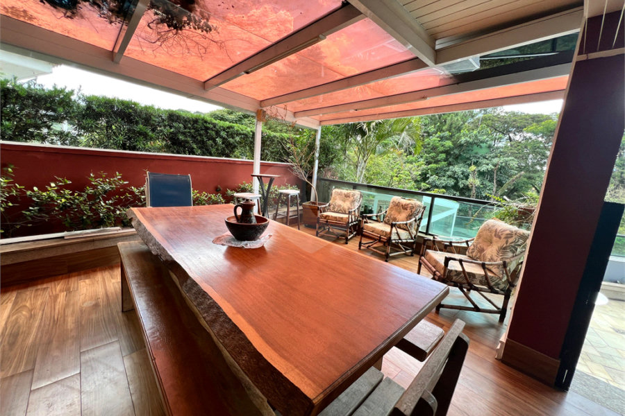 Casa à venda com 3 suítes no condomínio Quinta de Santo Antônio, São Paulo - SP