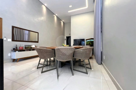 Casa à venda com 3 suítes no condomínio Praça dos Pássaros, Ribeirão Preto - SP
