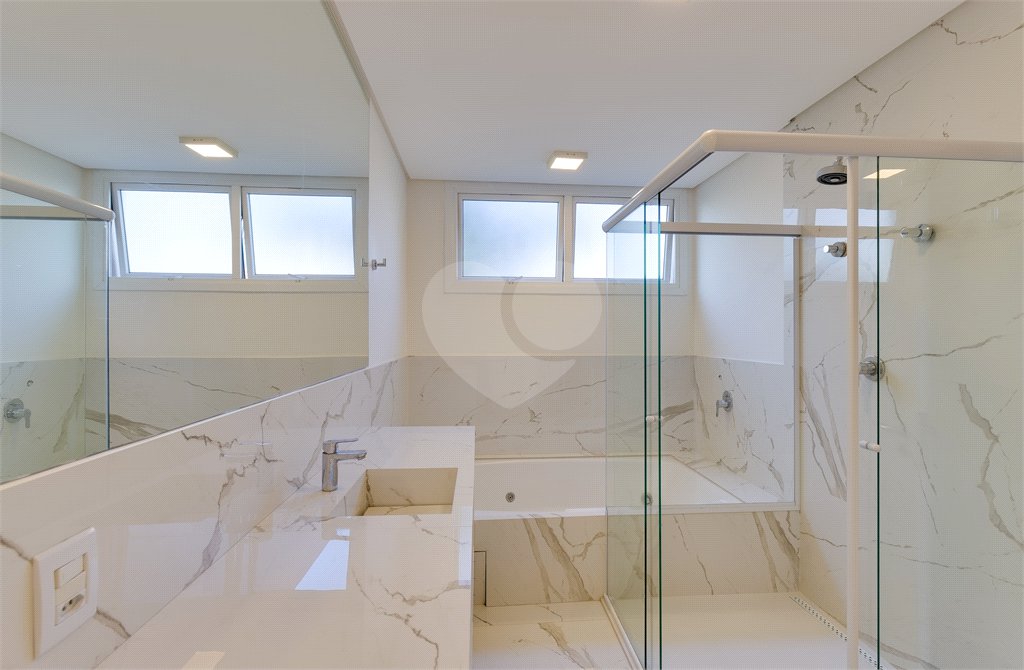 Casa à venda com 4 suítes no condomínio Porto Fino, São Paulo - SP