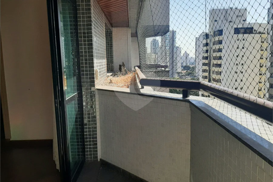 Apartamento à venda com 3 suítes em Tatuapé, São Paulo, SP