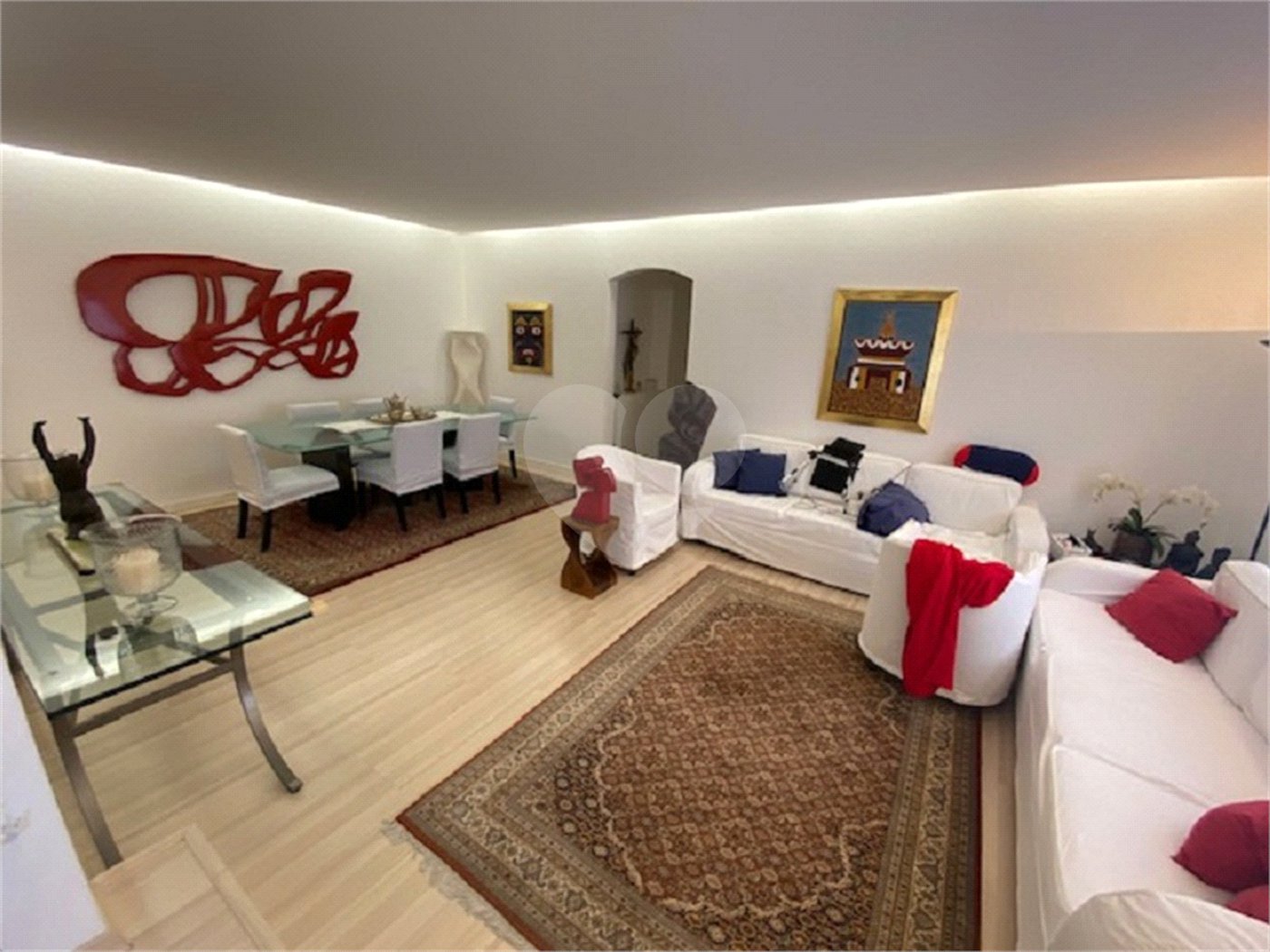 Apartamento à venda com 3 quartos, sendo 1 suíte, em Itaim Bibi, São Paulo, SP