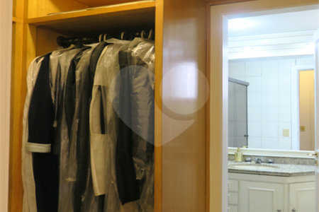 Apartamento à venda com 3 suítes em Vila Suzana, São Paulo, SP