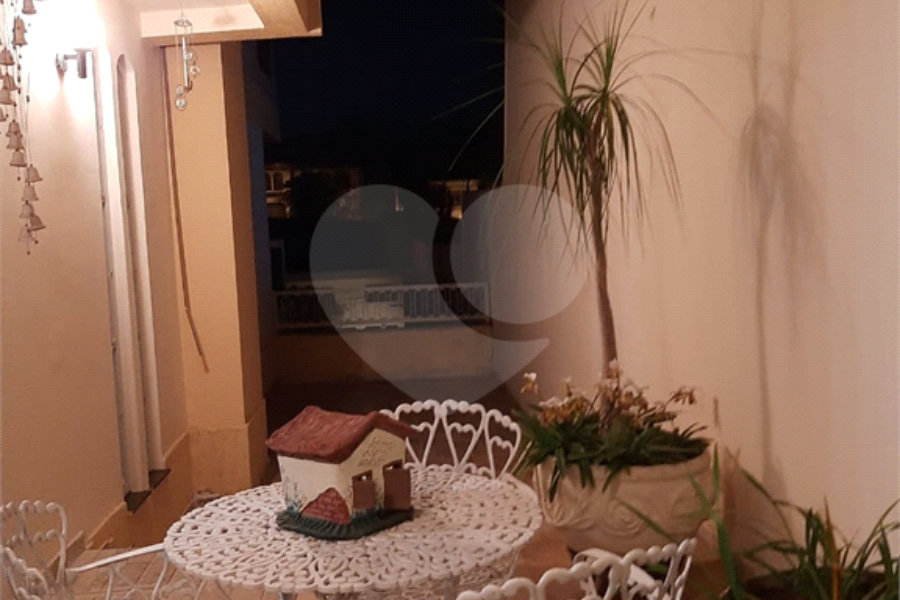 Sobrado à venda com 4 quartos, sendo 3 suítes, em Santana, São Paulo, SP
