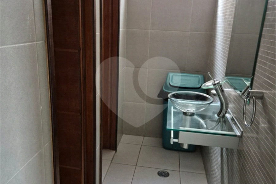Apartamento à venda com 3 quartos, sendo 1 suíte,  em Mooca, São Paulo, SP