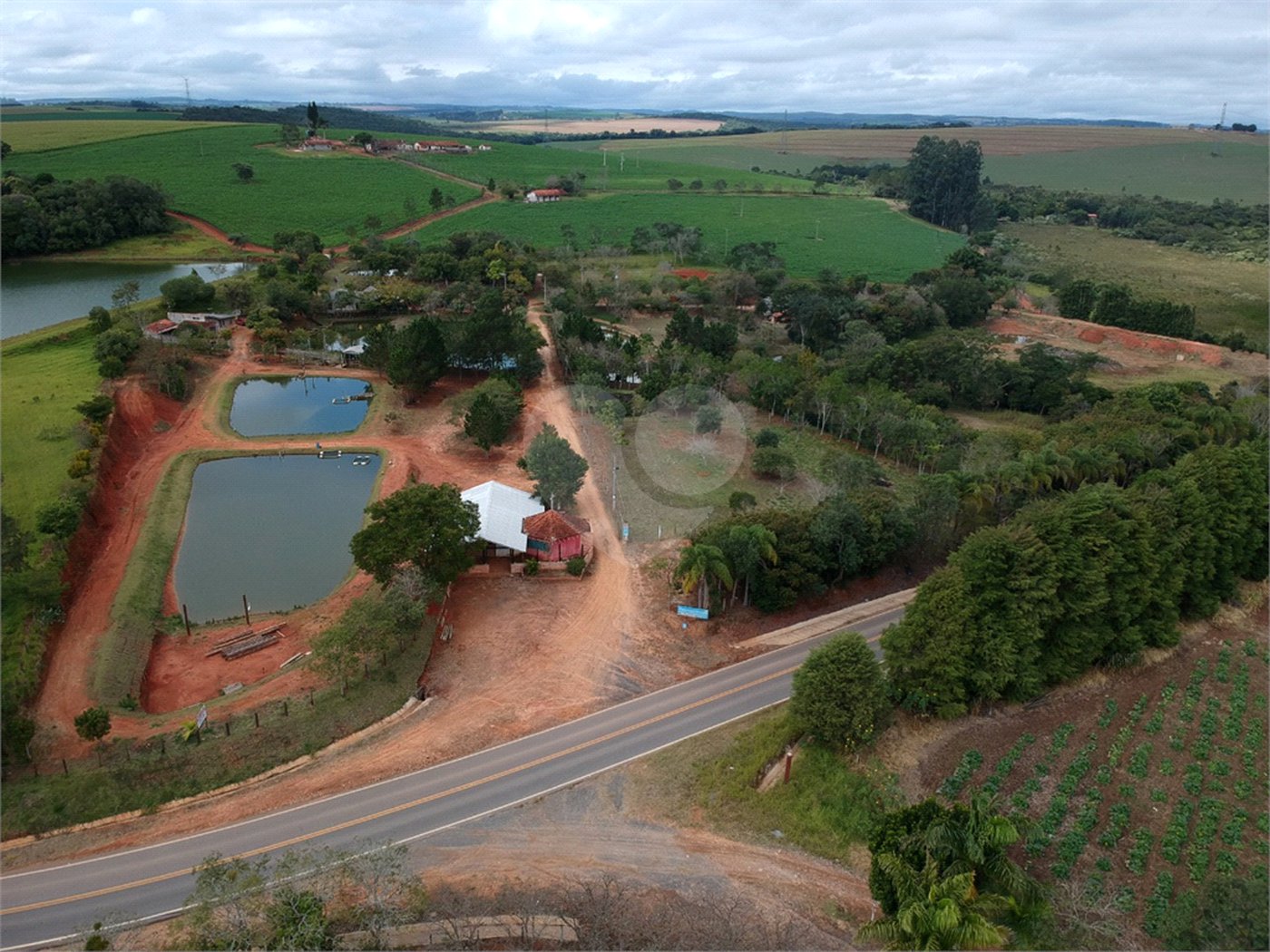 Terreno à venda com 4 quartos no condomínio Recanto dos Passaros, São Miguel Arcanjo - SP