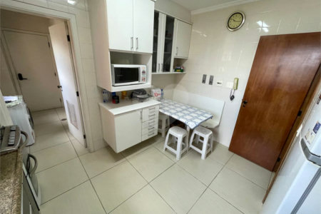 Apartamento à venda com 3 quartos, sendo 1 suíte, em Parque Bairro Morumbi, São Paulo, SP