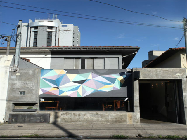 Sobrado à venda com 3 quartos, sendo 1 suíte,  em Chácara Santo Antônio, São Paulo, SP