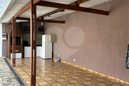 Casa à venda com 3 quartos em Vila Junqueira, São Roque, SP