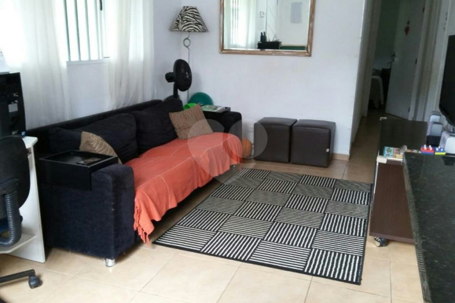 Casa Térrea à venda com 3 quartos, sendo 1 suíte, em Santa Inês, Caieiras, SP