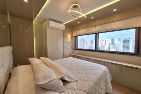 Apartamento à venda com 4 quartos, sendo 2 suítes,  em Chácara Flora, São Paulo, SP