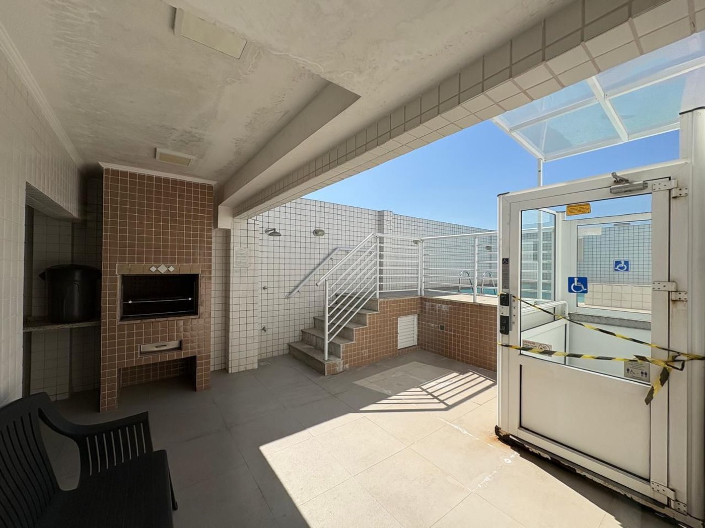Apartamento com 2 dormitórios à venda, 65 m² por R$ 650.000,00 - Boqueirão - Santos/SP