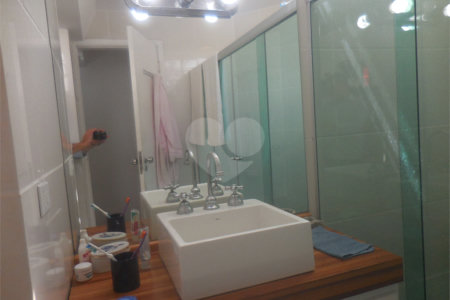 Casa à venda com 4 quartos, sendo 1 suíte,  em Interlagos, São Paulo, SP