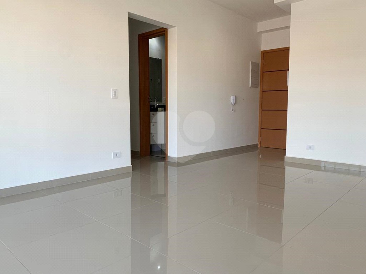 Apartamento à venda ou para alugar com 3 quartos, sendo 1 suíte, em Atibaia Jardim, Atibaia, SP