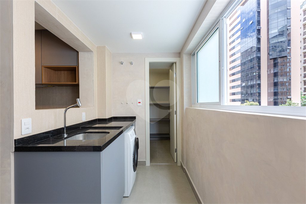 Apartamento à venda com 2 quartos, sendo 1 suíte, em Itaim Bibi, São Paulo, SP