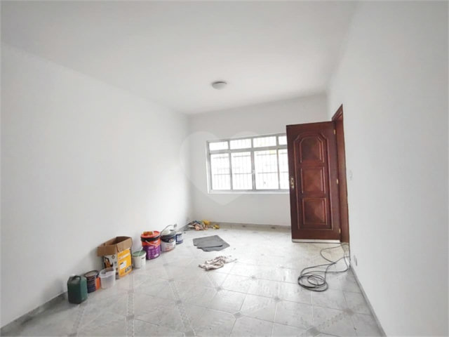 Sobrado à venda com 3 quartos, sendo 1 suíte,  em Vila Pedra Branca, São Paulo, SP