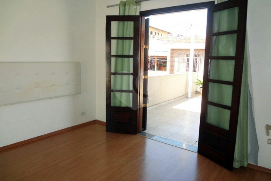 Sobrado à venda com 2 quartos em Chora Menino, São Paulo, SP